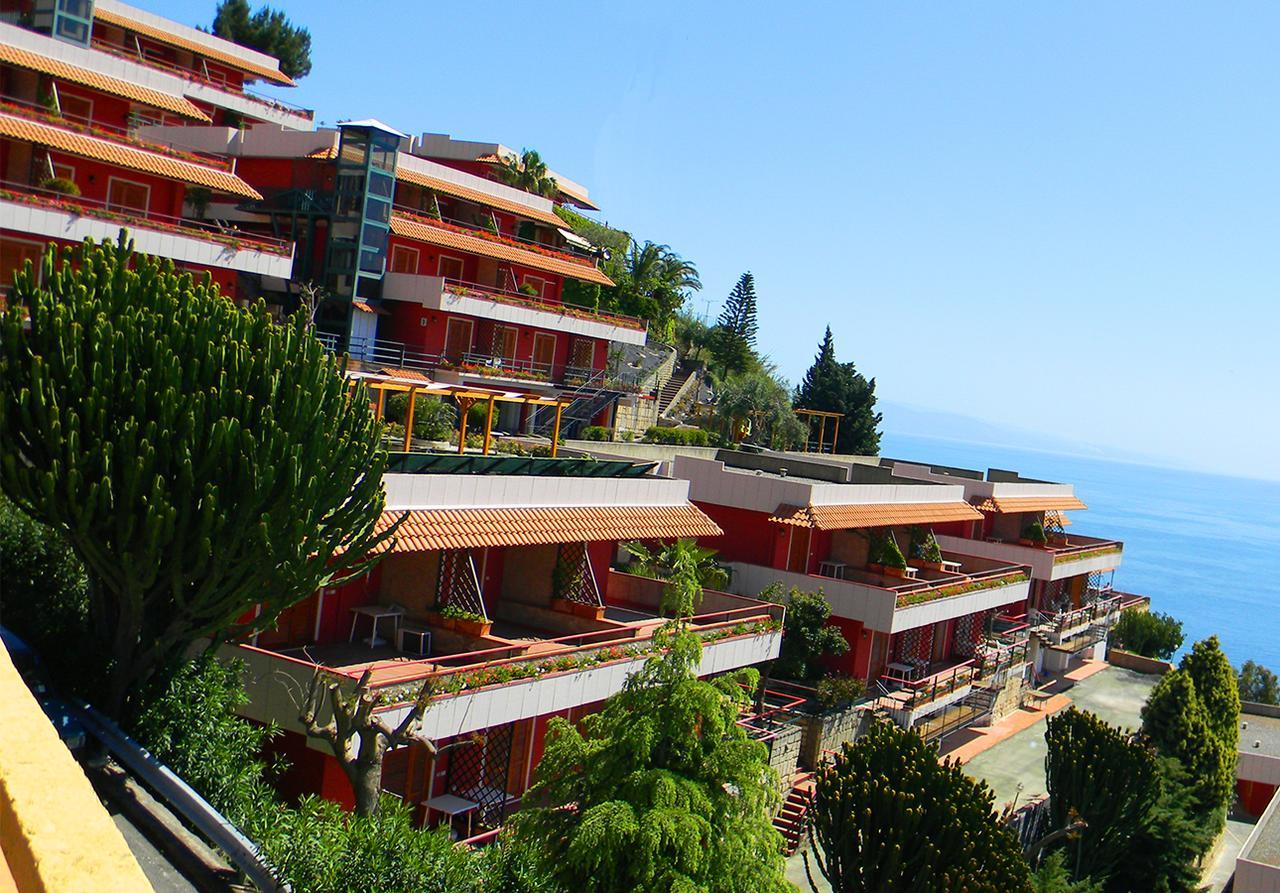 Taormina 3* Letojanni